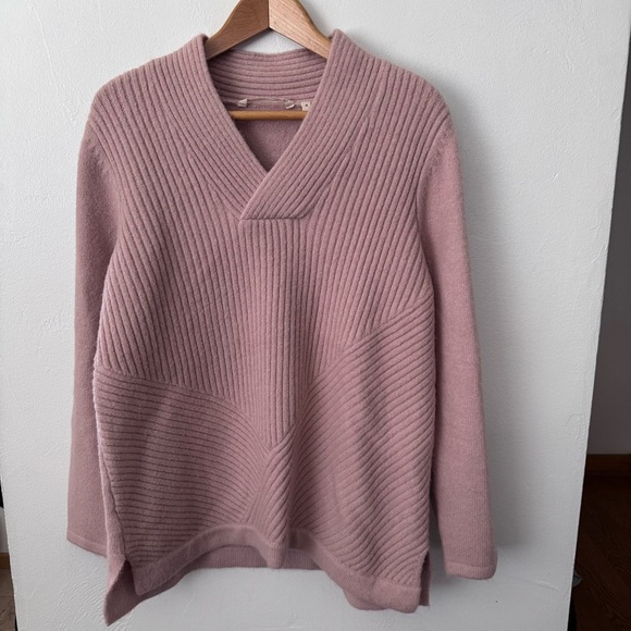 Soft Surroundings v neck textured soft pink pullover sweater Size Medium - Picture 1 of 6